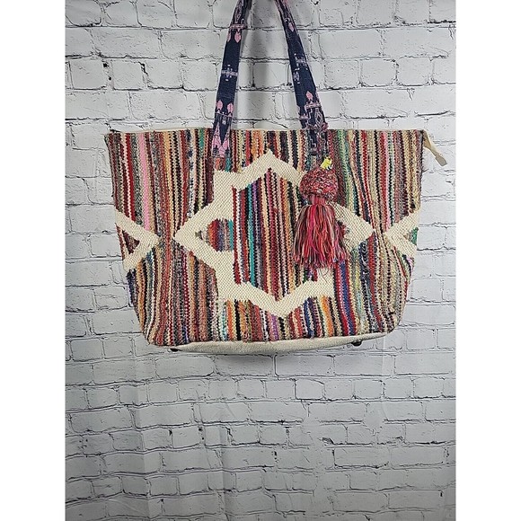 Chloe & Lex  Boho Multicolored Large Rag Rug Tote Bag 22x15x7.5 - Picture 1 of 8